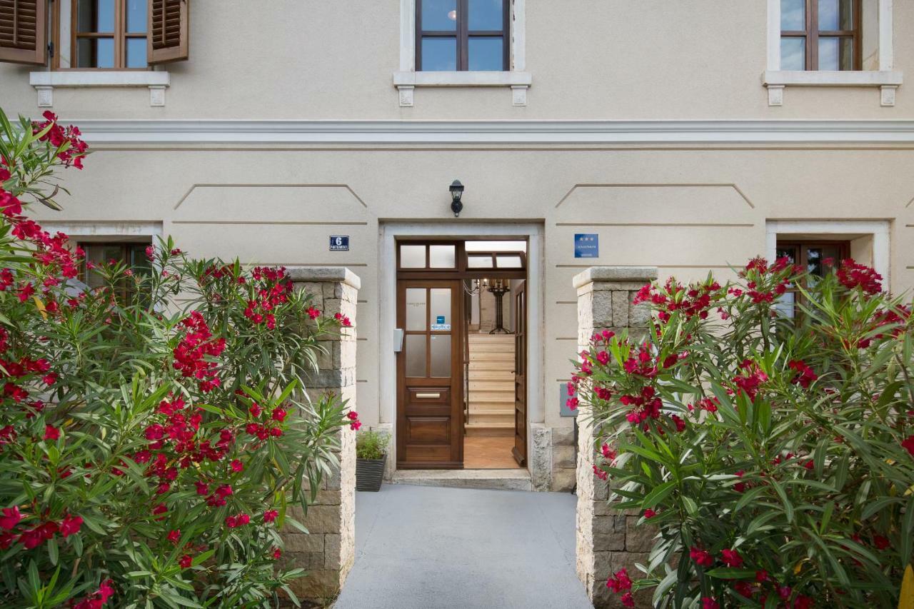 Apartments Bonaparte Пореч Экстерьер фото