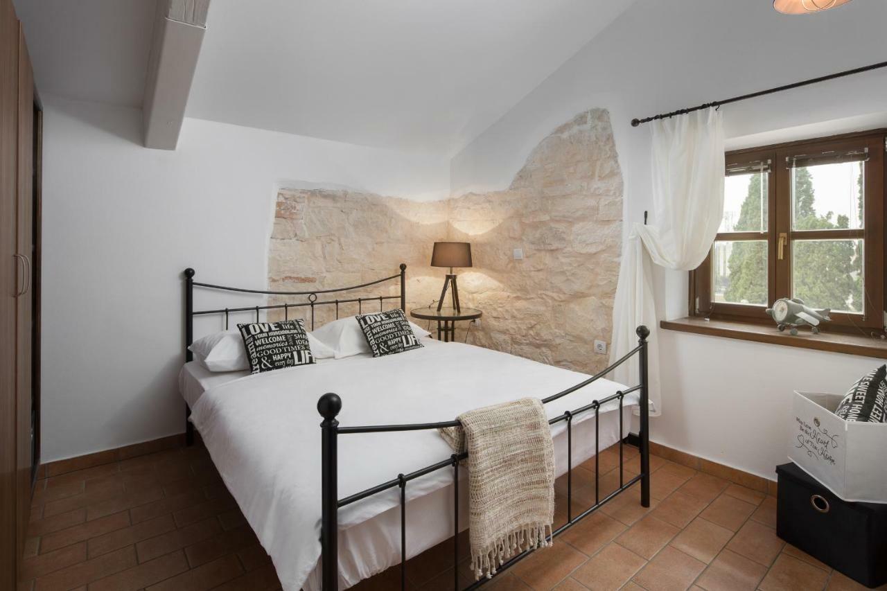 Apartments Bonaparte Пореч Экстерьер фото